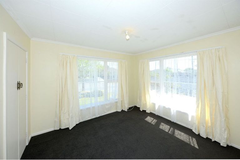 Photo of property in 85 Kendal Avenue, Burnside, Christchurch, 8053