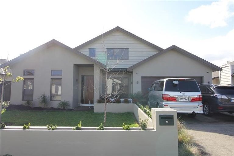 Photo of property in 13 Paso Fino Crescent, Karaka, Papakura, 2113