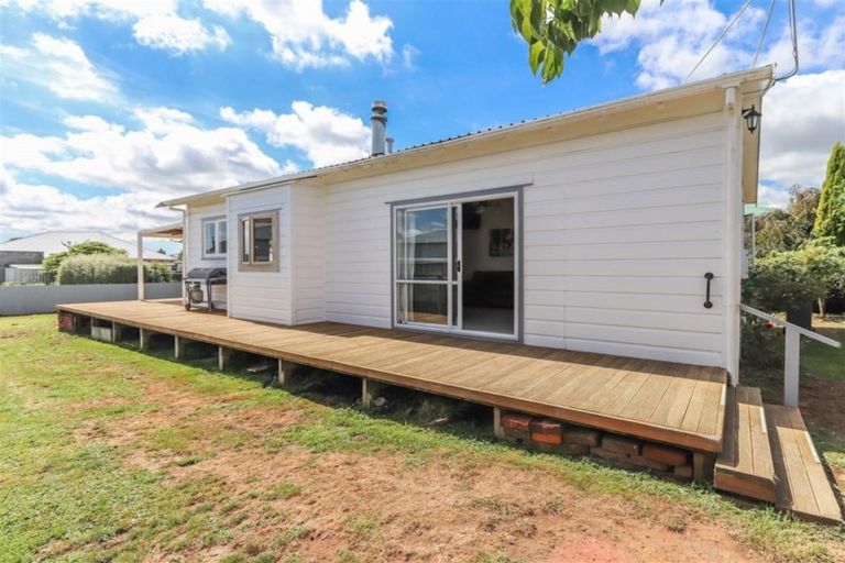 Photo of property in 4 Mamaku Street, Inglewood, 4330