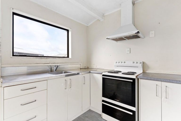Photo of property in 1/12 Templeton Place, Clendon Park, Auckland, 2103