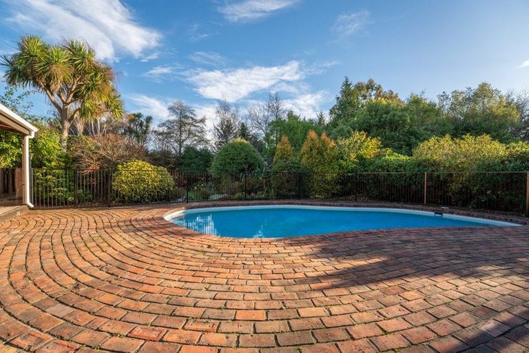 Photo of property in 3 Allan Street, Waimate, 7924