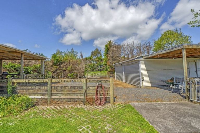 Photo of property in 18 Potts Road, Whitford, Howick, 2571