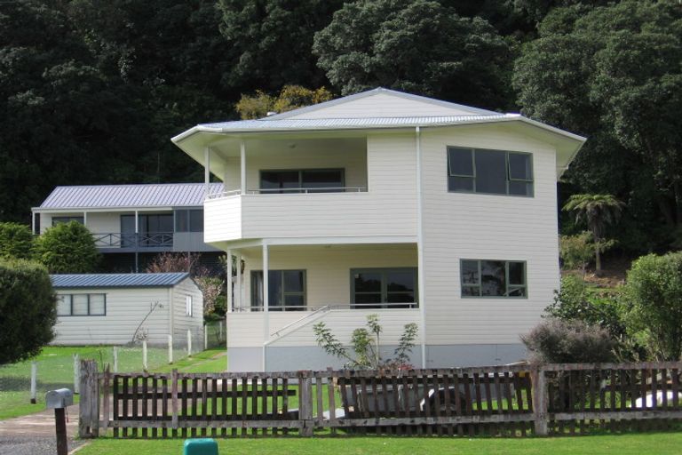 Photo of property in 422 Thames Coast Sh25 Road, Te Puru, Thames, 3575