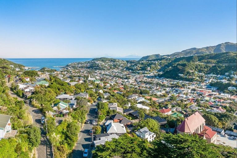 Photo of property in 87a Volga Street, Island Bay, Wellington, 6023