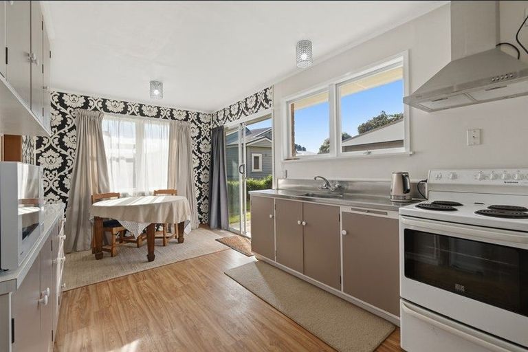 Photo of property in 41 Oceanbeach Road, Mount Maunganui, 3116