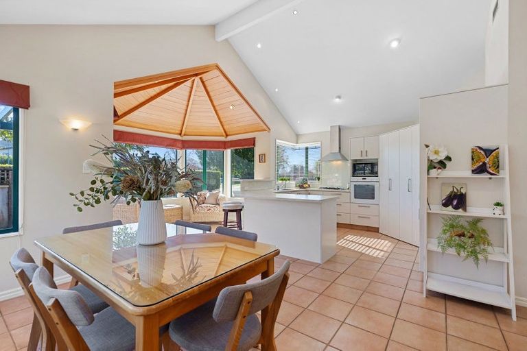 Photo of property in 18 Beaumaris Boulevard, Bethlehem, Tauranga, 3110