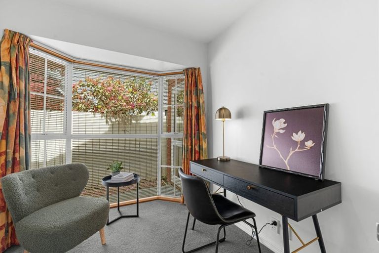 Photo of property in 8 Reading Street, Upper Riccarton, Christchurch, 8041