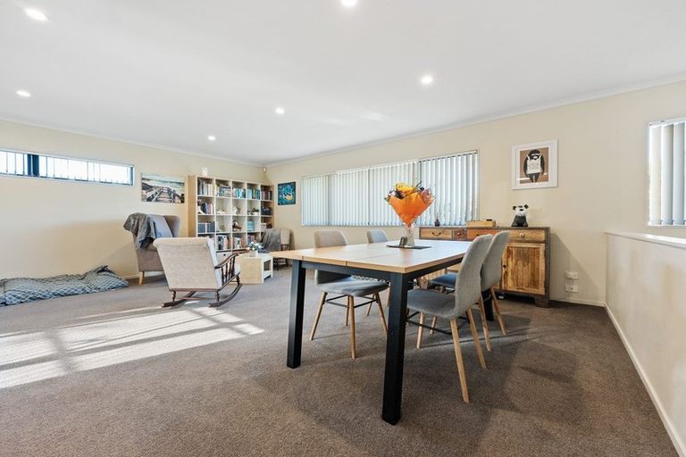 Photo of property in 4 Blue Heron Rise, Stanmore Bay, Whangaparaoa, 0932