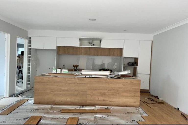 Photo of property in 16 Lumber Rise, Swanson, Auckland, 0614