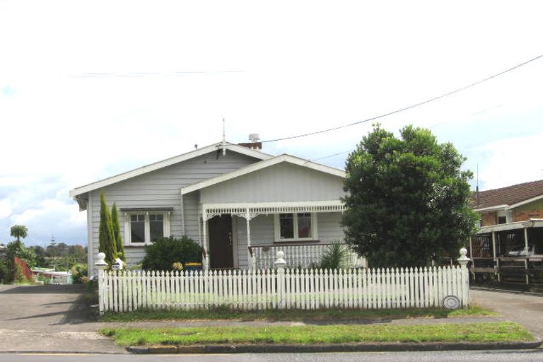 Photo of property in 1/137 Titirangi Road, New Lynn, Auckland, 0600