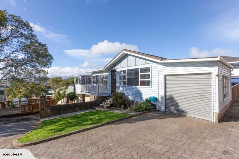 Photo of property in 171 Broderick Road, Johnsonville, Wellington, 6037
