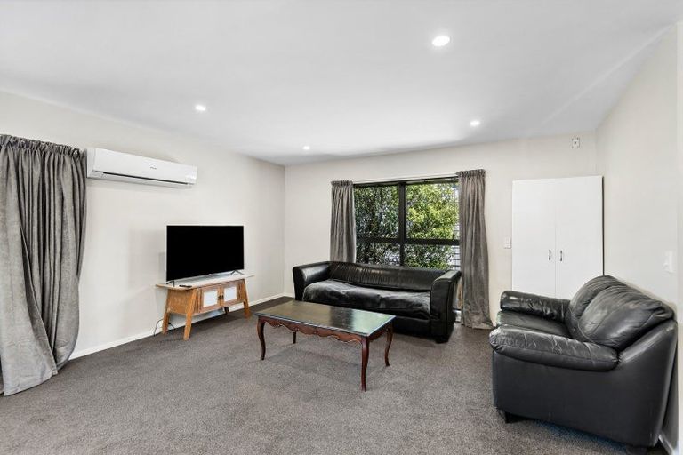 Photo of property in 13a Avalon Crescent, Fernhill, Queenstown, 9300
