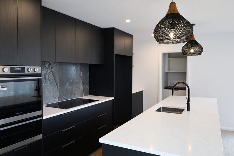 Photo of property in 24 Mangatainoka Lane, Awapuni, 4412