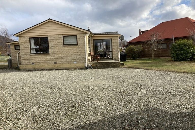 Photo of property in 8 Rata Street, Wanaka, 9305