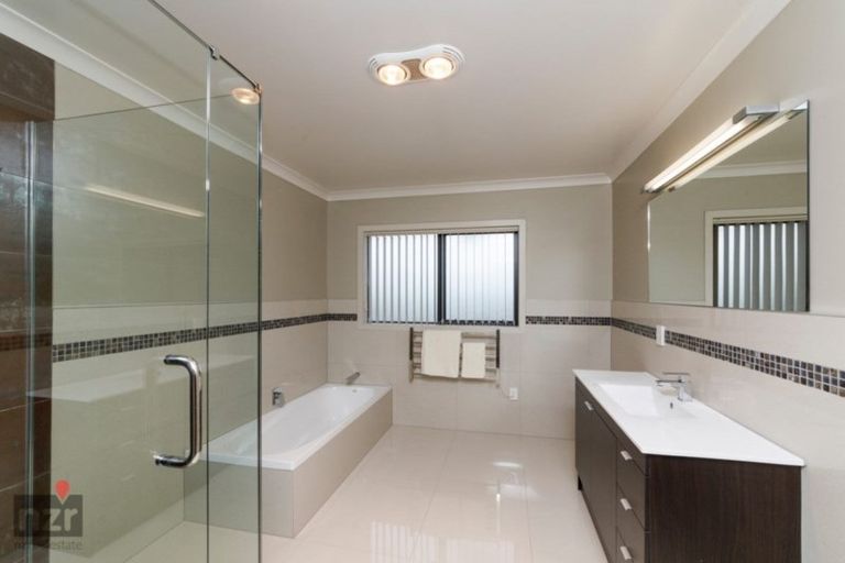 Photo of property in 24 Paradise Avenue, Feilding, 4775