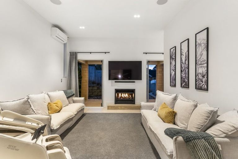 Photo of property in 194 Greenhithe Road, Greenhithe, Auckland, 0632