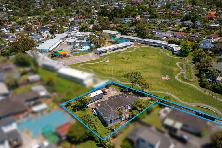 Photo of property in 54 Eban Avenue, Hillcrest, Auckland, 0627