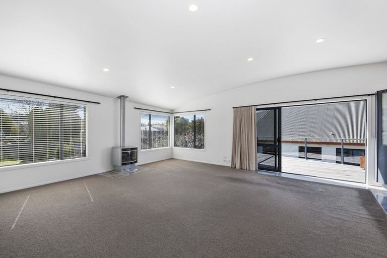 Photo of property in 2/2 Rhodes Fall, Rangatira Park, Taupo, 3330