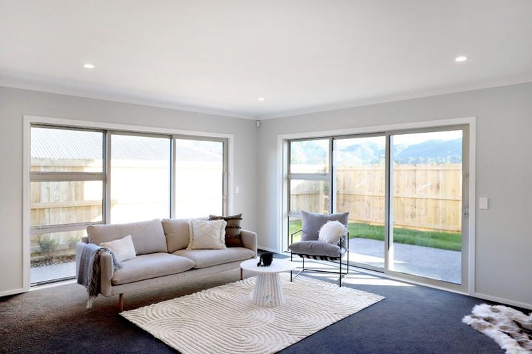 Photo of property in 42 Te Ara O Roimata, Wainuiomata, Lower Hutt, 5014