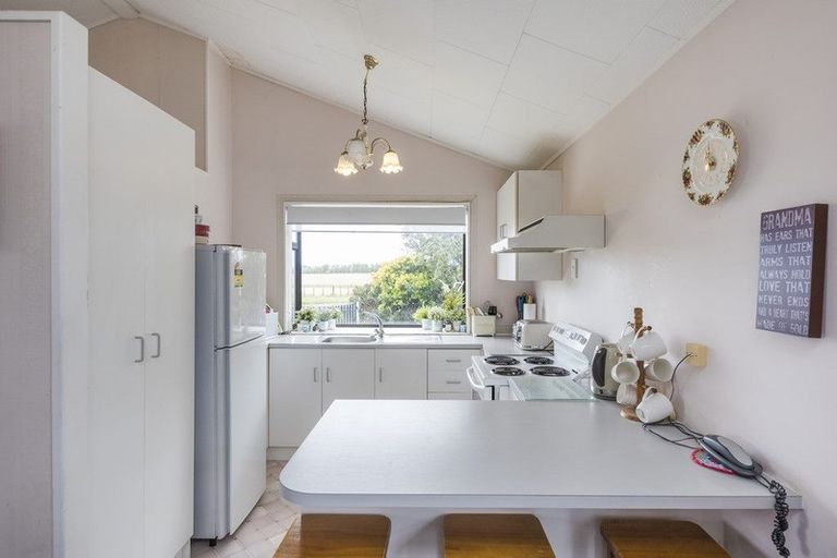 Photo of property in 128 Kelvin Grove Road, Kelvin Grove, Palmerston North, 4414