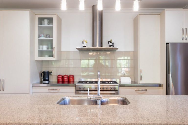 Photo of property in 66 The Drive, Paraparaumu Beach, Paraparaumu, 5032