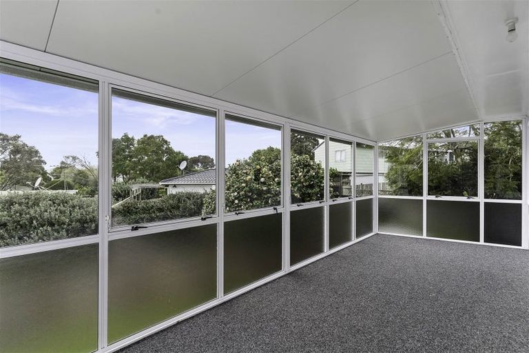 Photo of property in 1/38 Weldene Avenue, Glenfield, Auckland, 0629