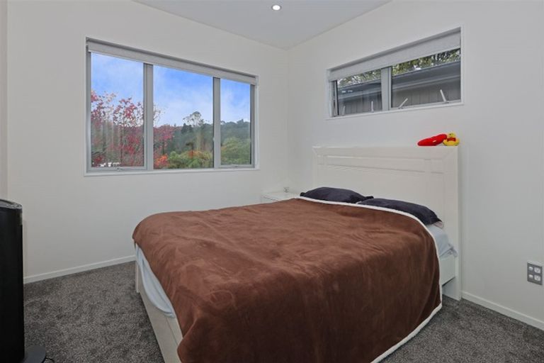 Photo of property in 43c Border Road, Henderson, Auckland, 0612
