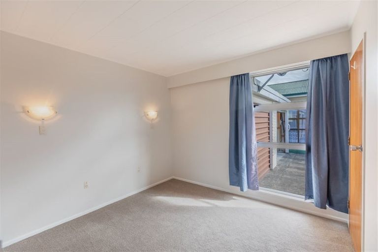 Photo of property in 108a Avondale Road, Taradale, Napier, 4112