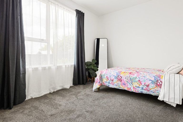 Photo of property in 247 Grahams Road, Bishopdale, Christchurch, 8053