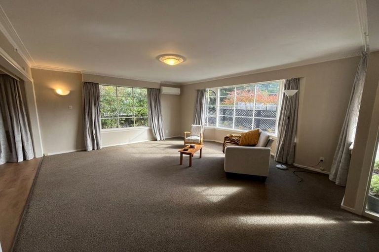 Photo of property in 16 Cashmere Road, Cashmere, Christchurch, 8022