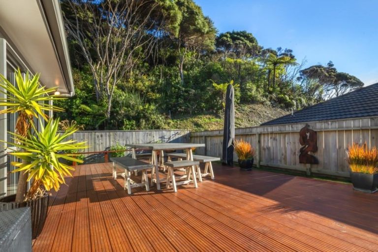 Photo of property in 12 Spritsail Place, Whitby, Porirua, 5024