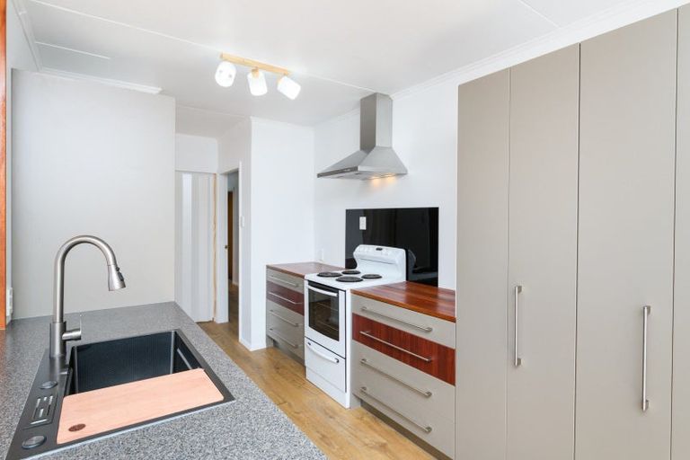 Photo of property in 4 Snowdon Avenue, Terrace End, Palmerston North, 4410