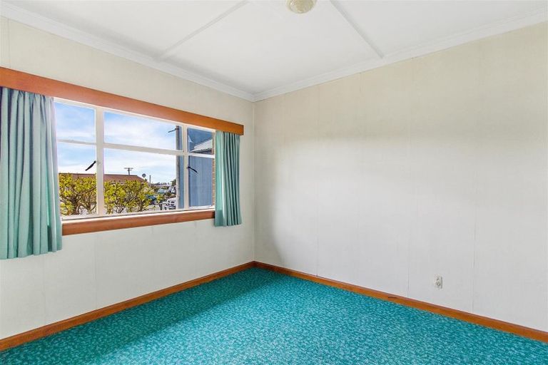 Photo of property in 4 Queen Street, Waimate, 7924