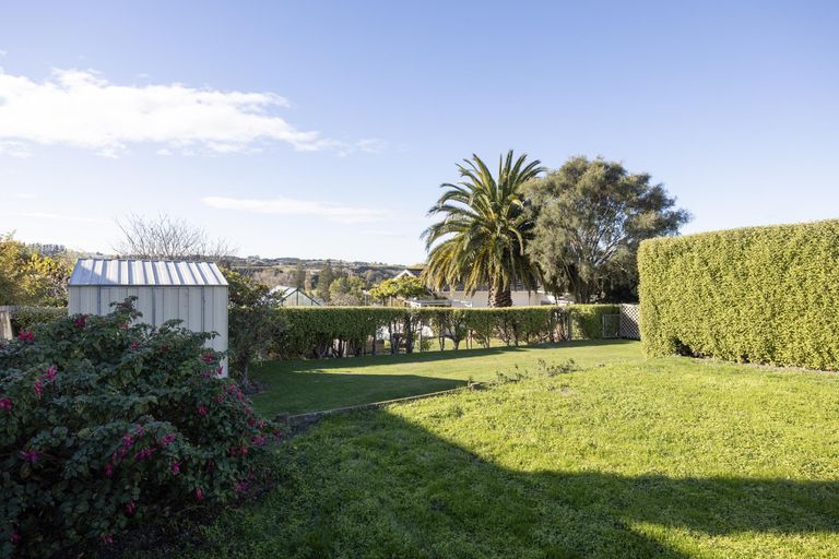 Photo of property in 2 Solway Street, Holmes Hill, Oamaru, 9401