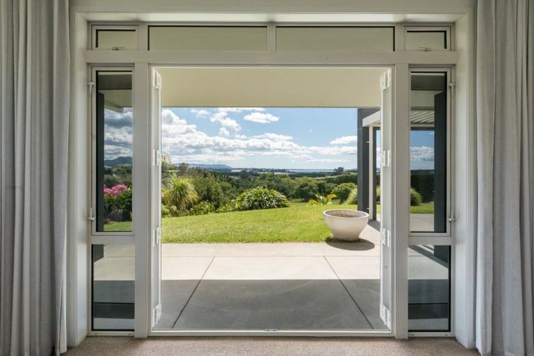 Photo of property in 63 Ongare Point Road, Tahawai, Katikati, 3170