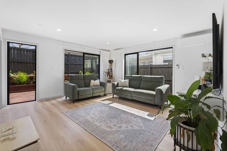 Photo of property in 62 Matangi View Drive, Orewa, 0931