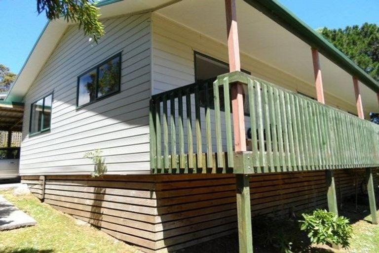 Photo of property in 6a Jillian Drive, Ranui, Auckland, 0612