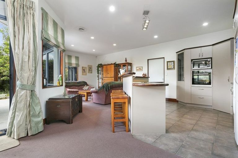 Photo of property in 30 Oaklands Drive, Cambridge, 3434