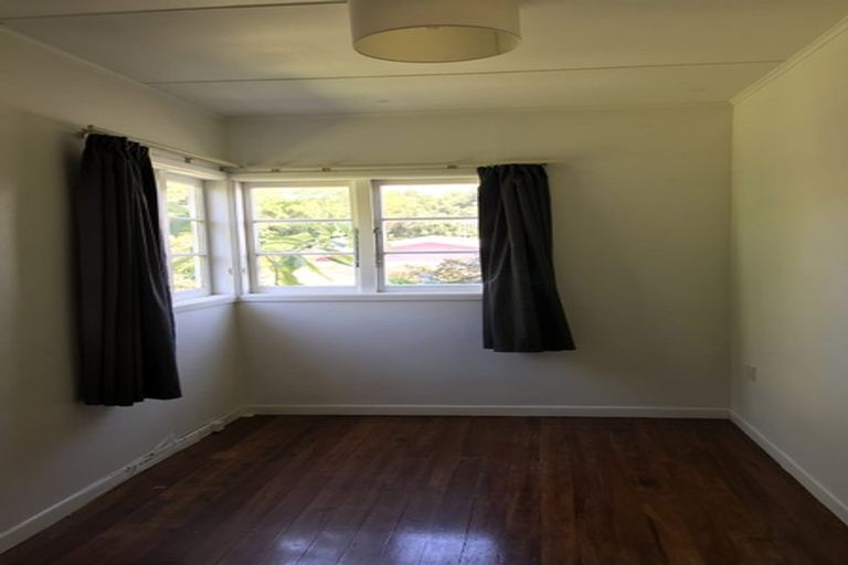 Photo of property in 21 Oteha Valley Road, Northcross, Auckland, 0632