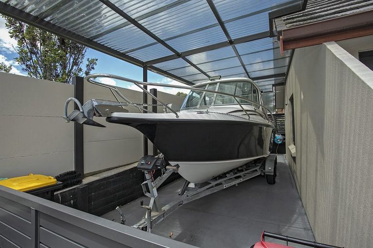 Photo of property in 35 Honeysuckle Lane, Ohauiti, Tauranga, 3112