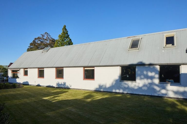 Photo of property in 39 Westburn Terrace, Burnside, Christchurch, 8041