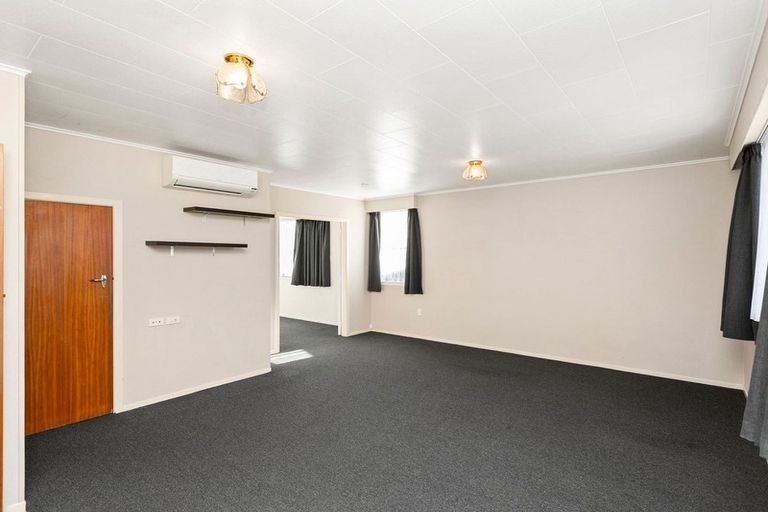 Photo of property in 2/67 Young Street, New Plymouth, 4310