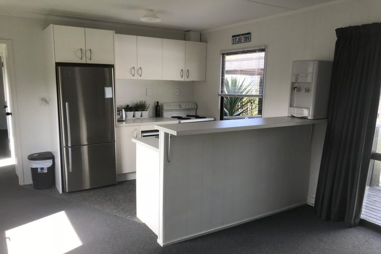 Photo of property in 54 Helena Street, Massey, Auckland, 0614