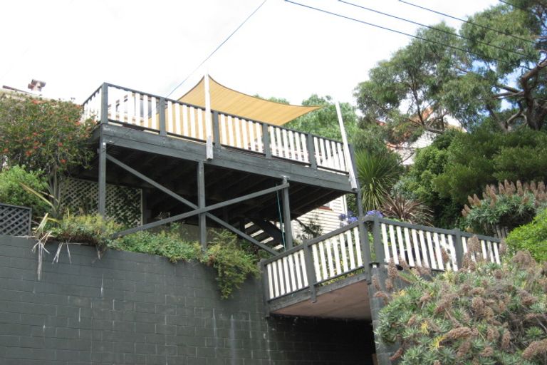 Photo of property in 59 Sumner Road, Lyttelton, 8082