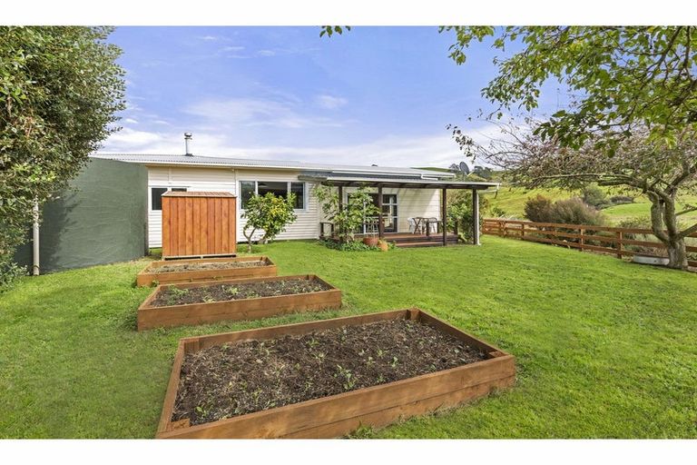 Photo of property in 853 Tahuroa Road, Morrinsville, 3371