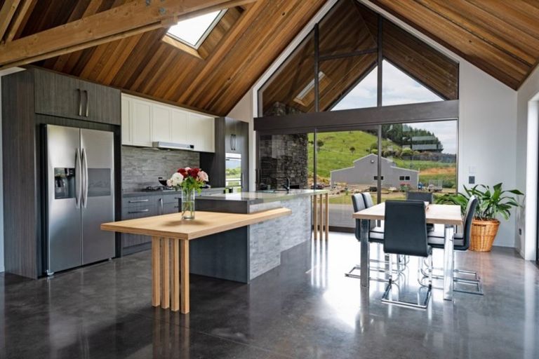 Photo of property in 74 Packtrack Road, Thames, 3577