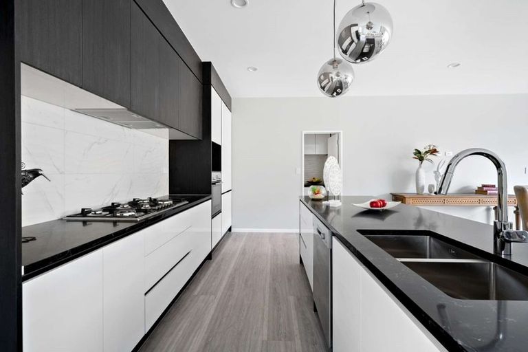 Photo of property in 27 Surf View Crescent, Red Beach, 0932