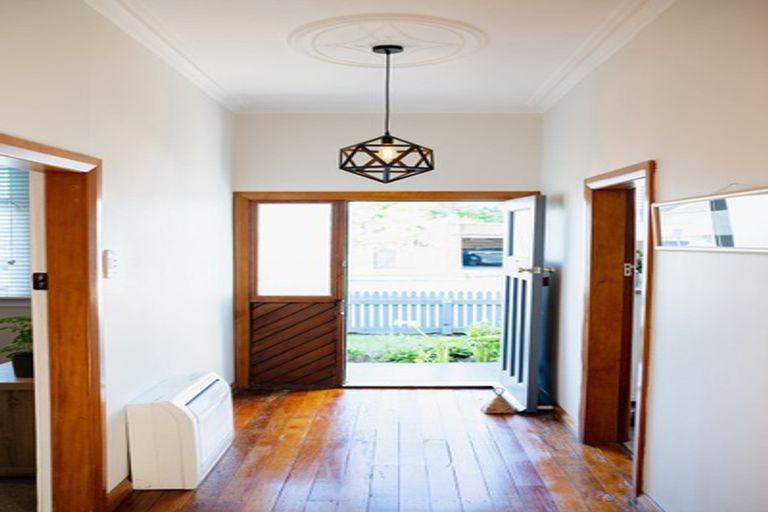 Photo of property in 6 Alma Street, Saint Kilda, Dunedin, 9012