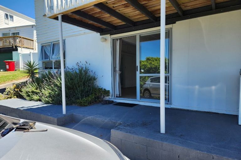 Photo of property in 19 Everard Avenue, Army Bay, Whangaparaoa, 0930