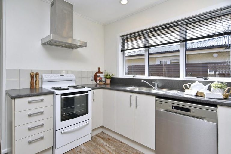 Photo of property in 85 Stanbury Avenue, Somerfield, Christchurch, 8024